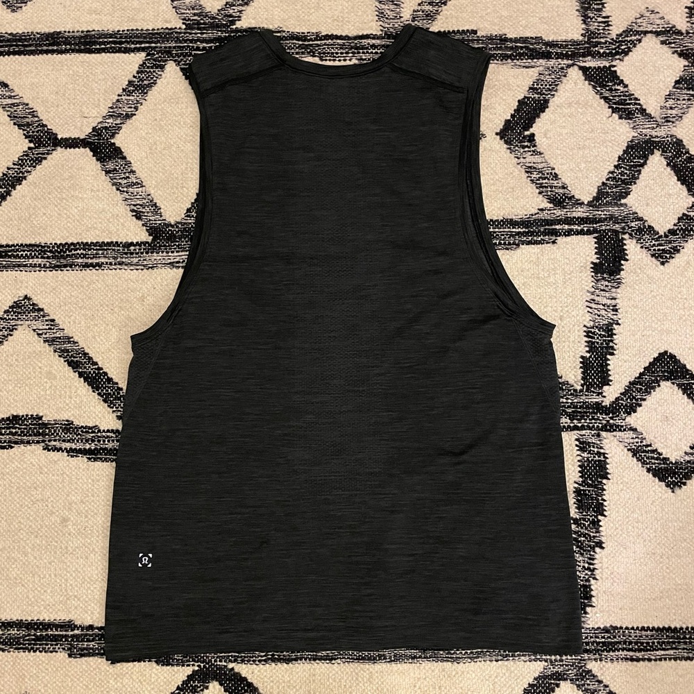 Lululemon Metal Vent Tech Tank - Black, Medium